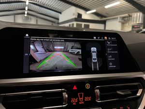 BMW 330 bild 16