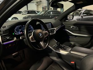 BMW 330 bild 5