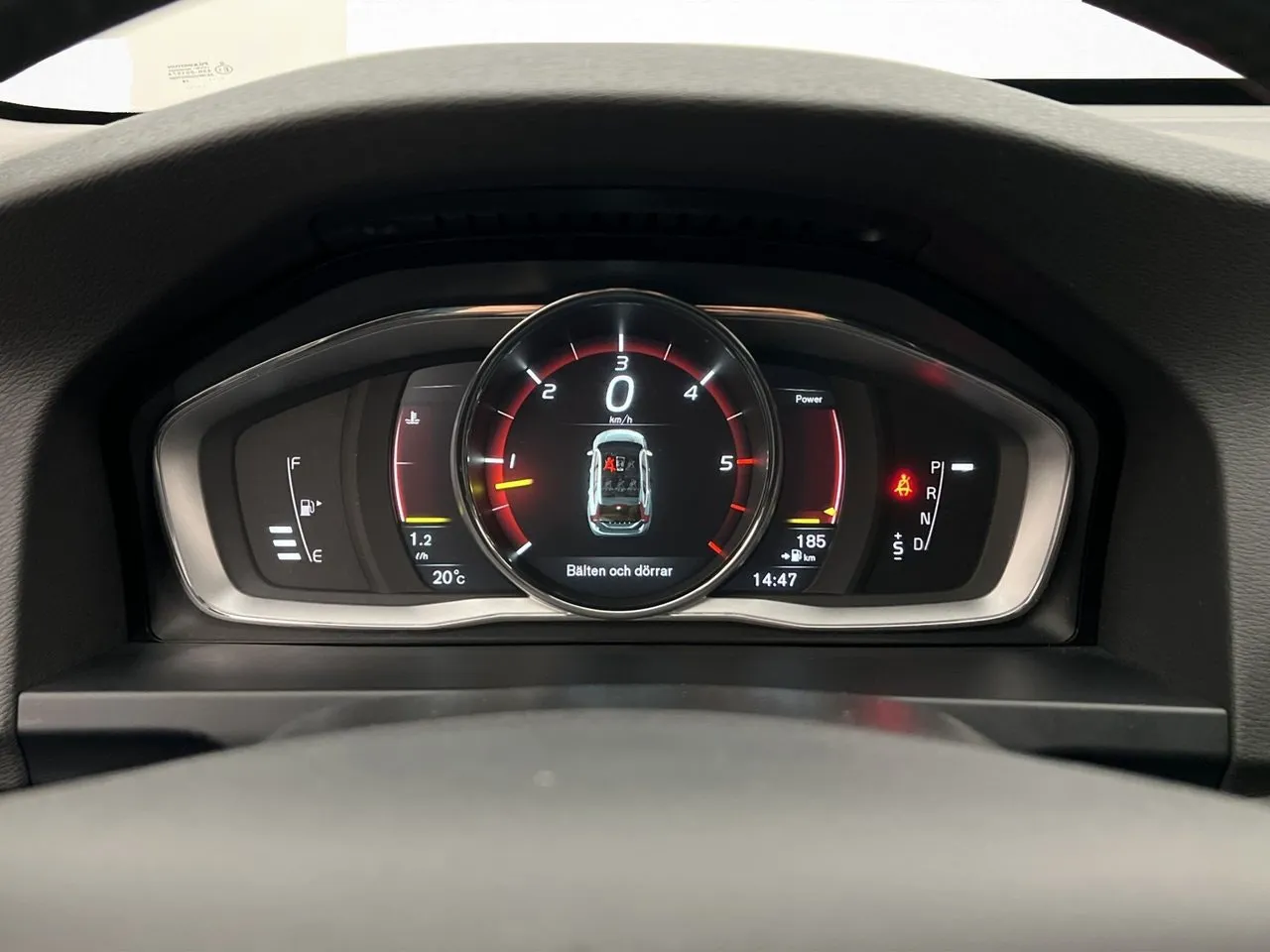 Vehicle image 14