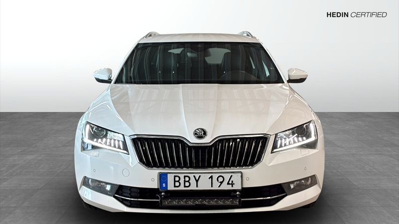 Skoda Superb bild 8
