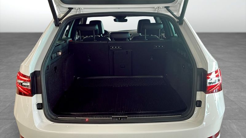 Skoda Superb bild 10