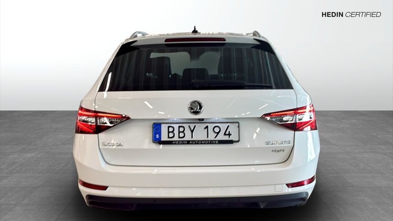 Skoda Superb bild 7