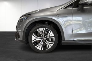 Mercedes EQE43 SUV bild 5