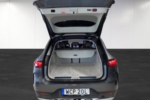 Mercedes EQE43 SUV bild 18