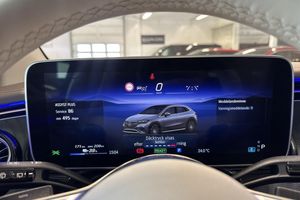 Mercedes EQE43 SUV bild 30