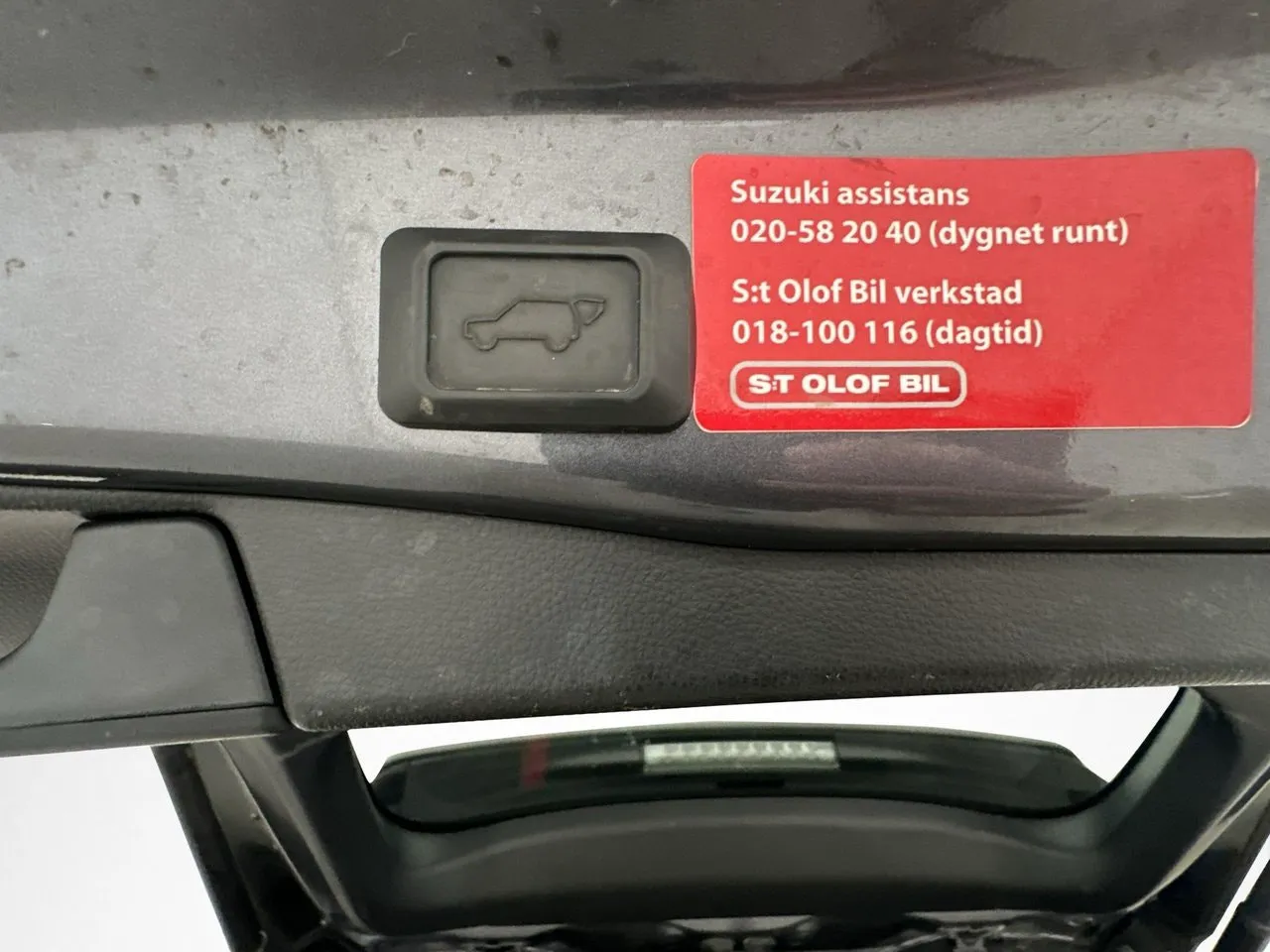 Vehicle image 26