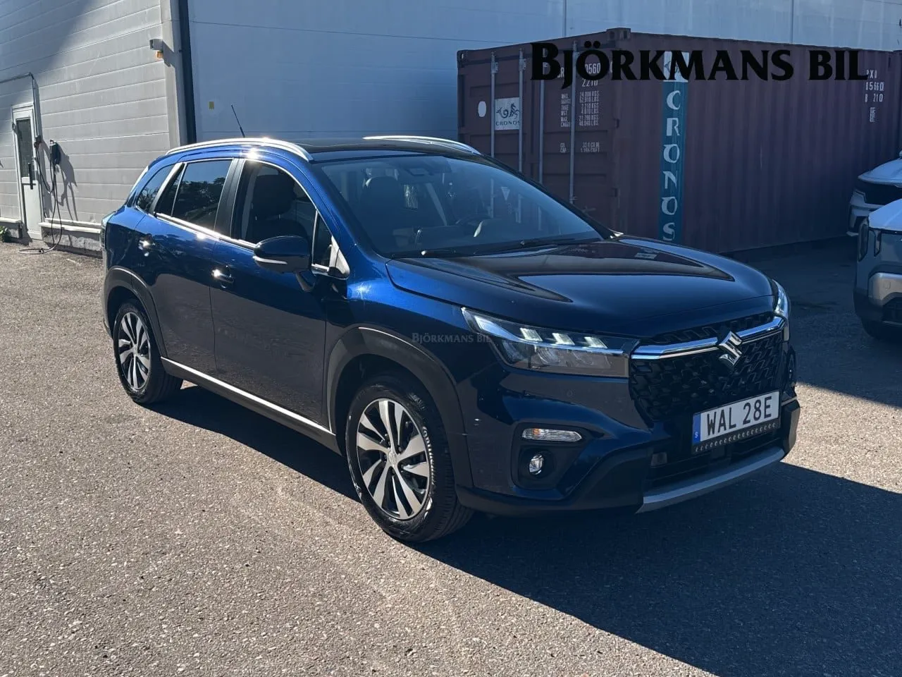 Vehicle image 2