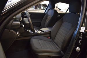 Alfa Romeo Giulia bild 8