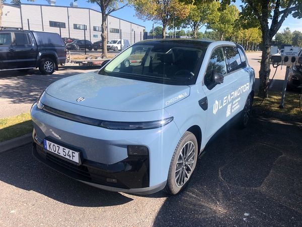 Leapmotor B10 ProMax 67.1 kWh WLTP 43,4mil - 2026