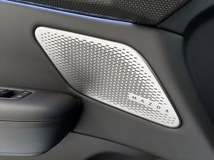 Mazda CX-6e bild 12