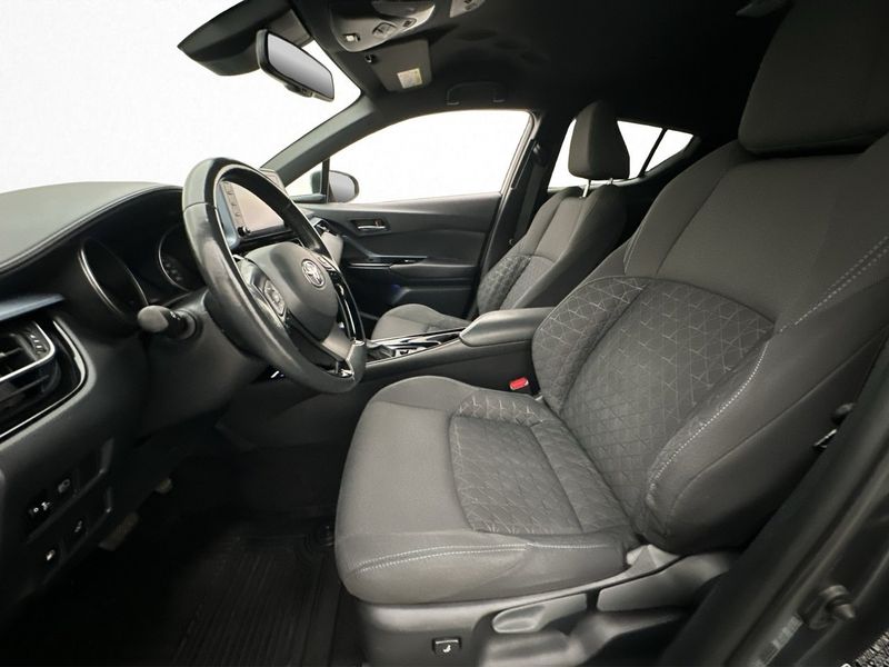 Toyota C-HR bild 11