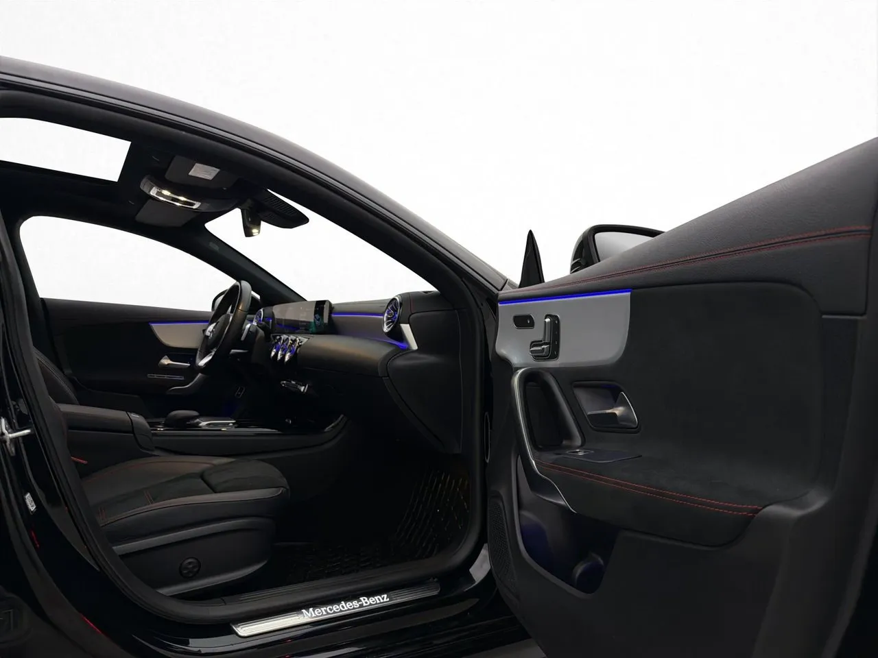 Vehicle image 32