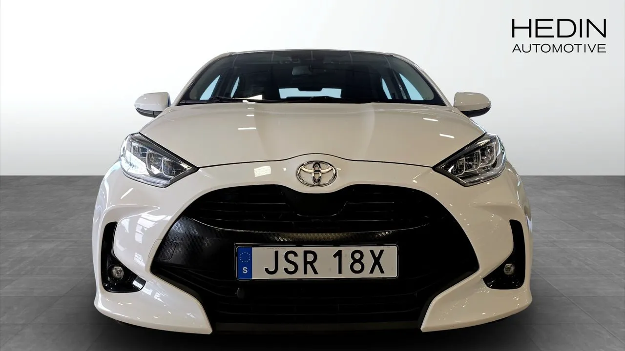 Vehicle image 7