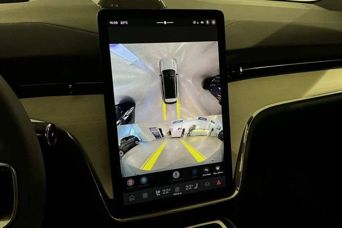 Vehicle image 18