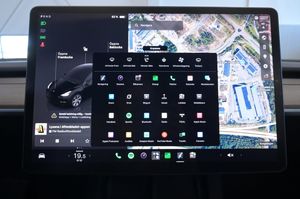 Tesla Model Y bild 19