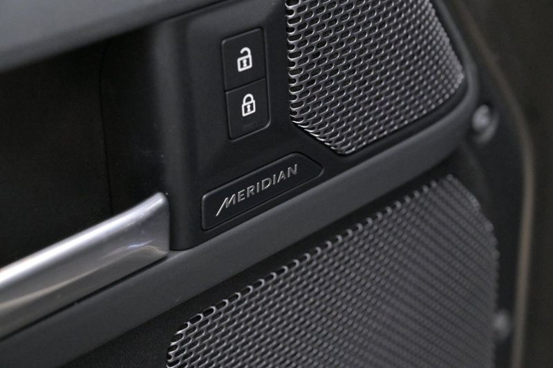 Land Rover Defender bild 11