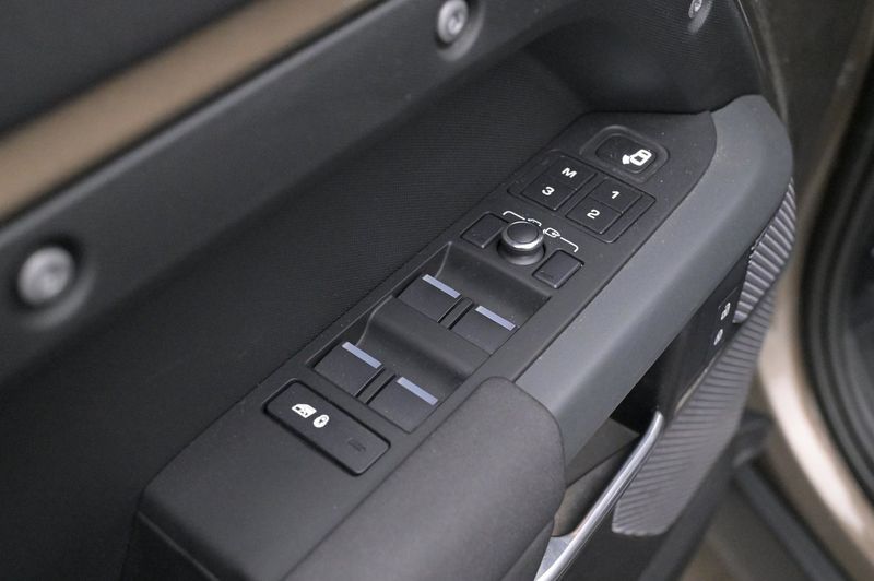 Land Rover Defender bild 10