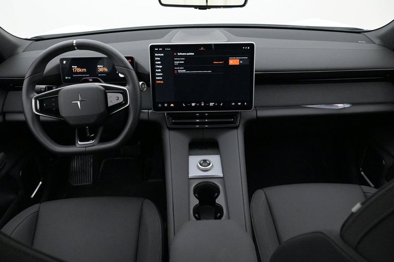 Polestar 4 bild 6