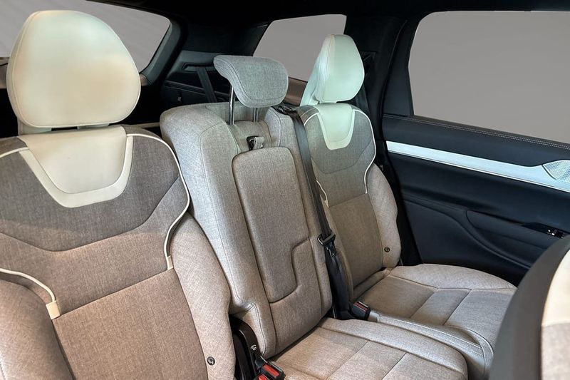 Volvo EX90 bild 12