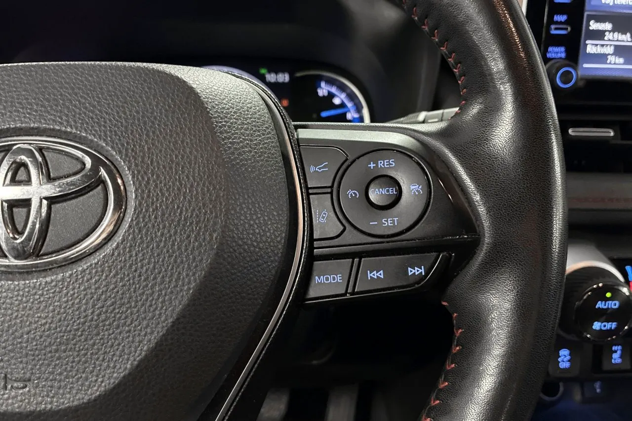 Vehicle image 21