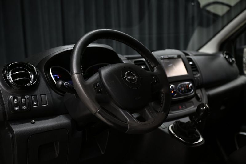 Opel Vivaro bild 14