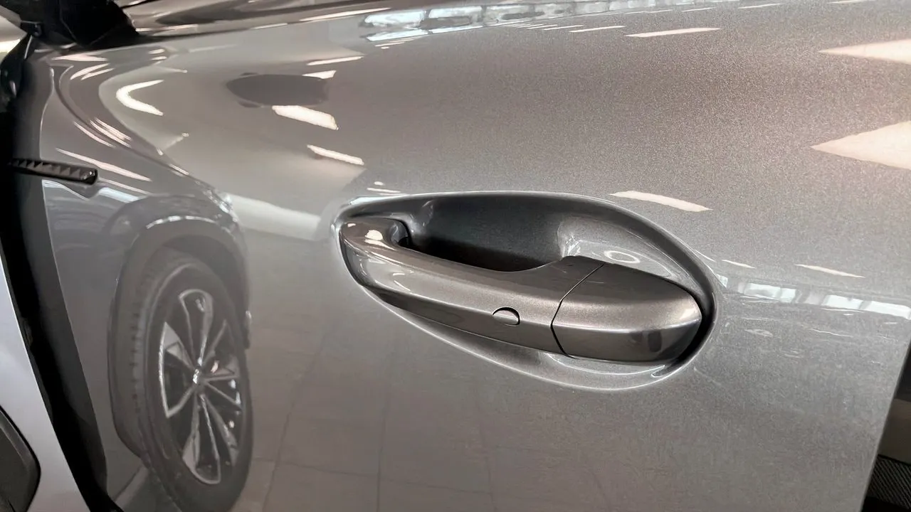 Vehicle image 21