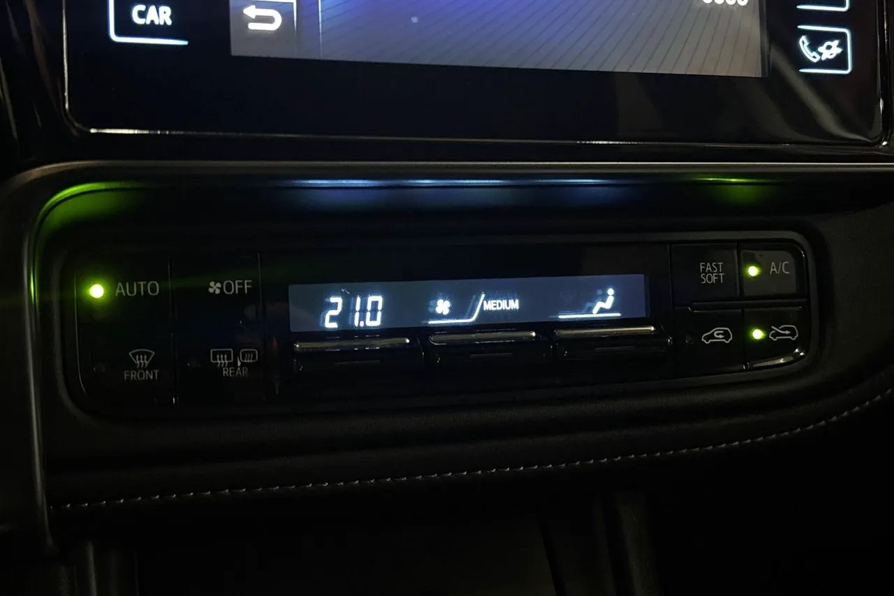 Vehicle image 20