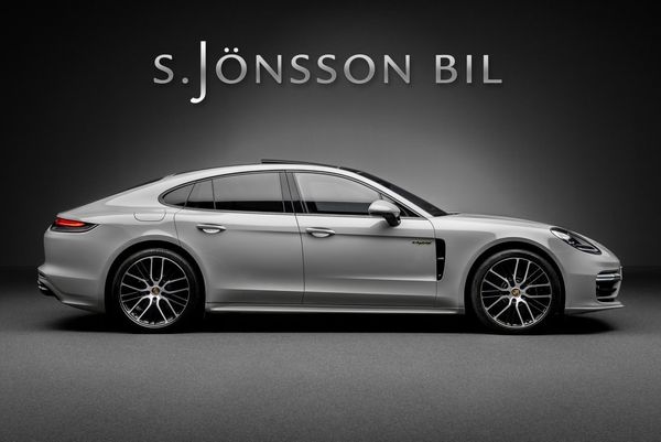 Porsche Panamera 4S 4S E-hybrid SportDesign / Se Spec - 2023