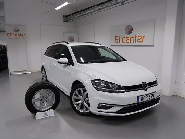 Volkswagen Golf 1.5 TSI GT V-Däck ingår Värmare-CarPlay-AdaptivFH-ParkP - 2020