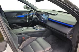 Lynk & Co 08 bild 7