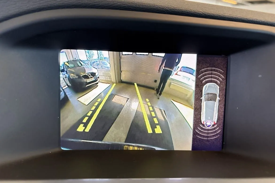 Vehicle image 21