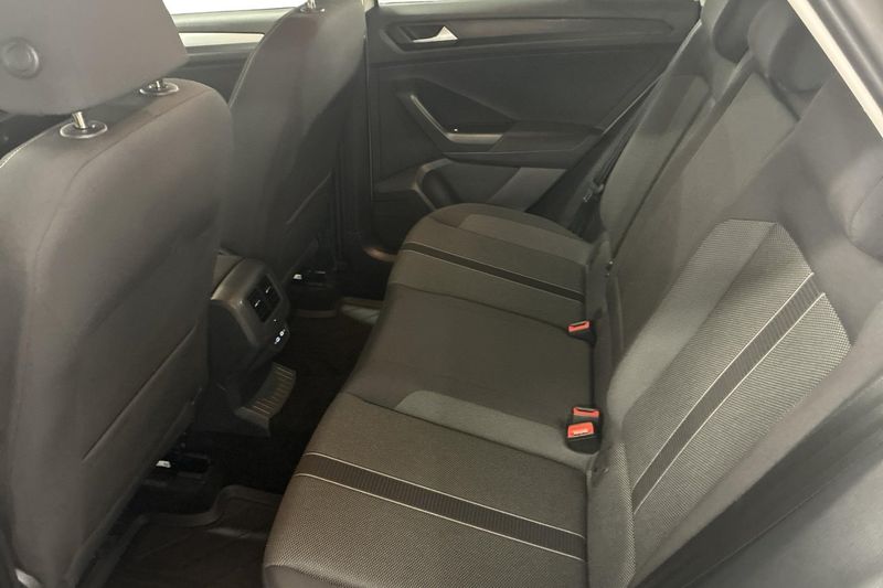Volkswagen T-Roc bild 16