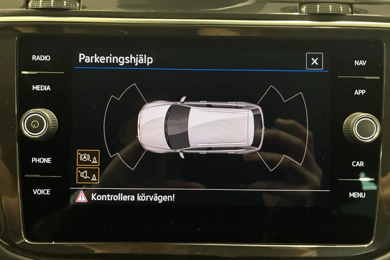 Vehicle image 22
