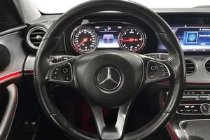 Mercedes E220 bild 13