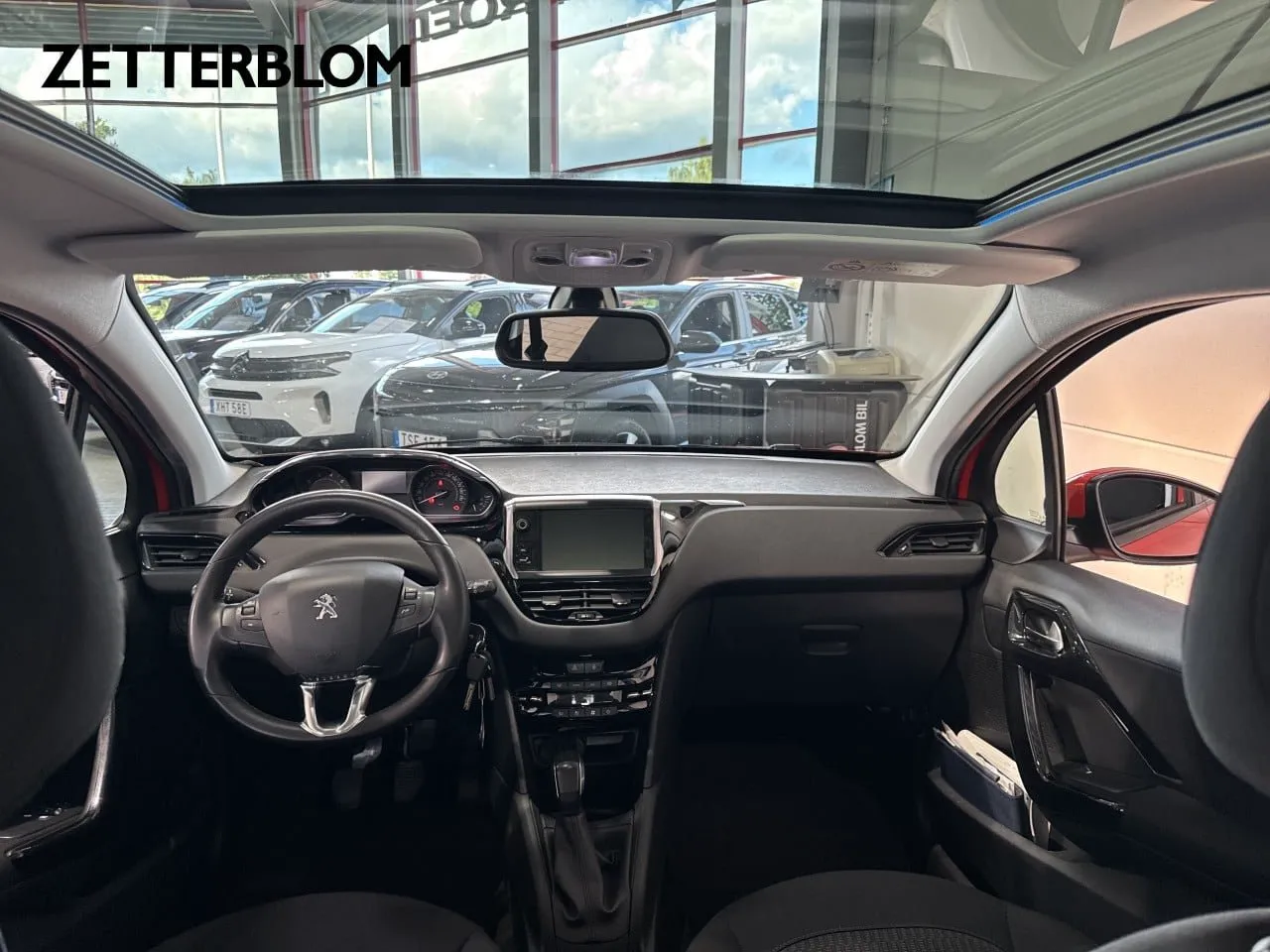 Vehicle image 9