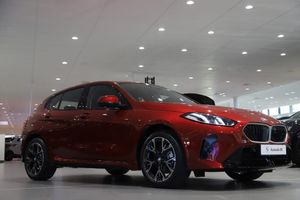 BMW 120 bild 1