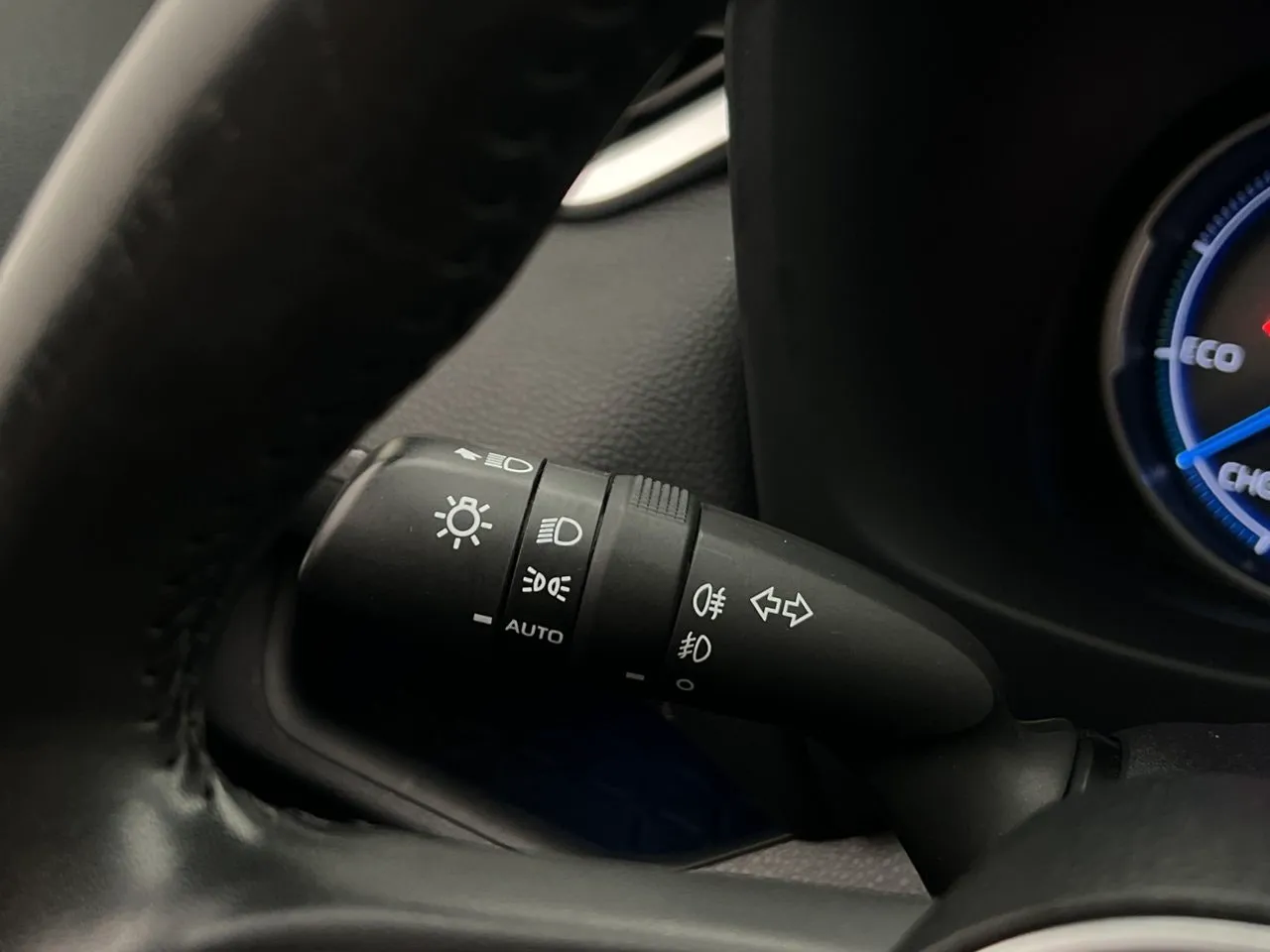 Vehicle image 27