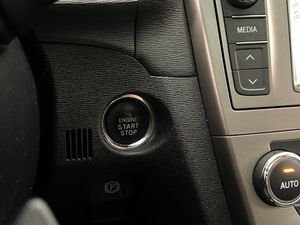 Toyota Avensis bild 29