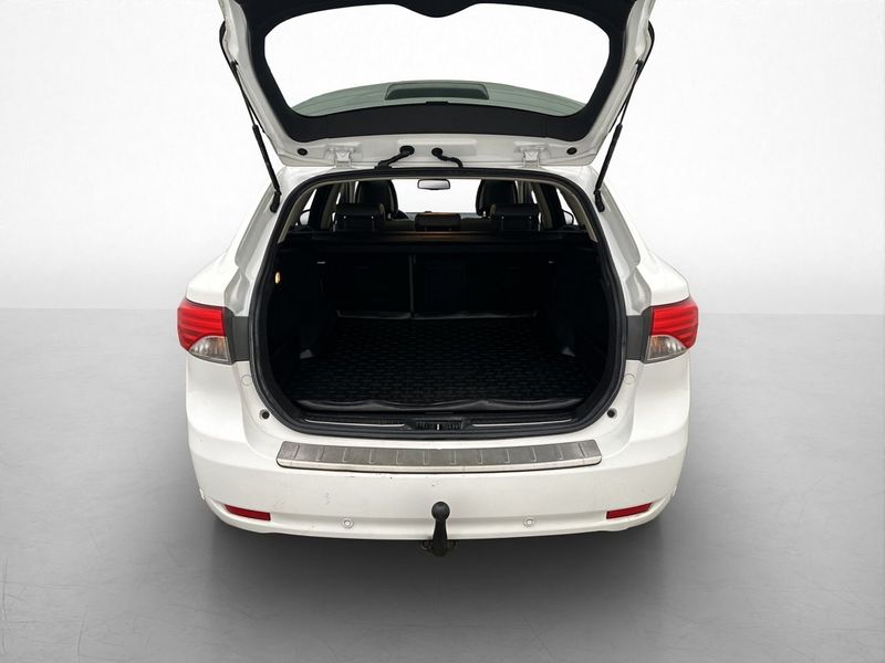 Toyota Avensis bild 22