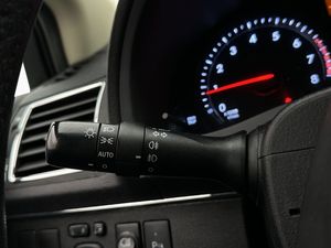 Toyota Avensis bild 33