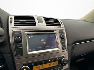 Toyota Avensis bild 26