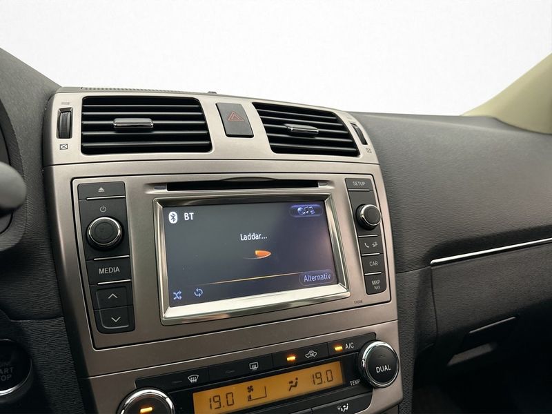 Toyota Avensis bild 26