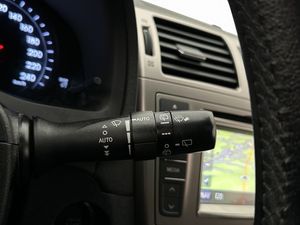 Toyota Avensis bild 32