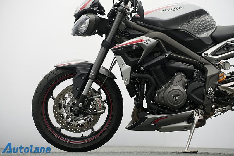 Triumph Street Triple bild 13