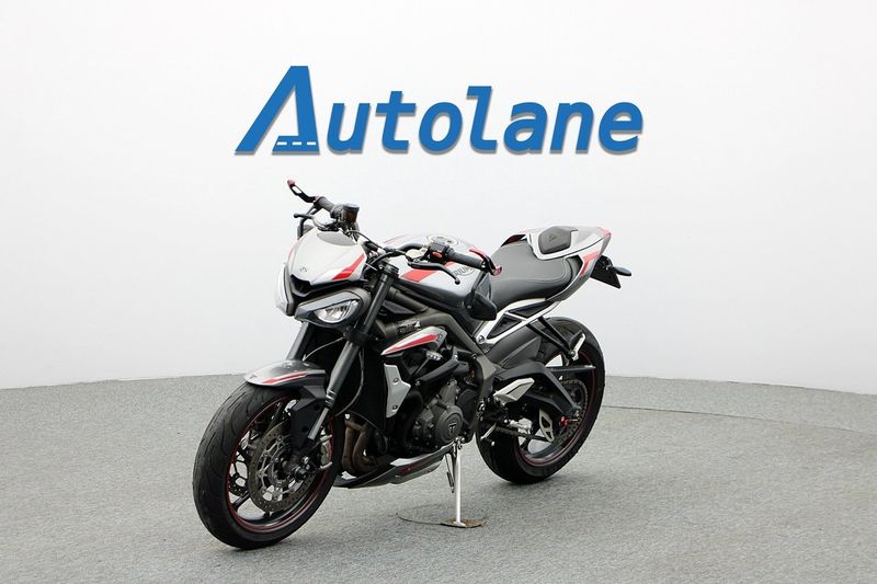 Triumph Street Triple bild 4
