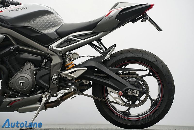 Triumph Street Triple bild 15