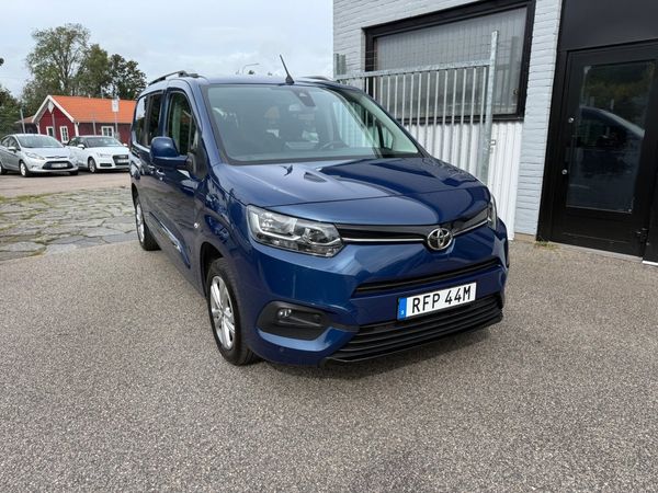 Toyota Proace City Verso 1.2T 130HK 7-SITSIG AUTOMAT / DRAG / VÄRMARE - 2021