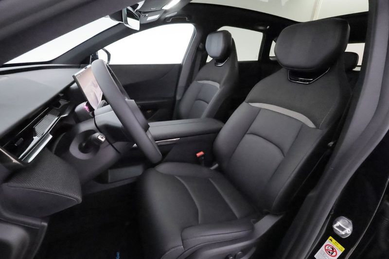 Mazda CX-6e bild 12