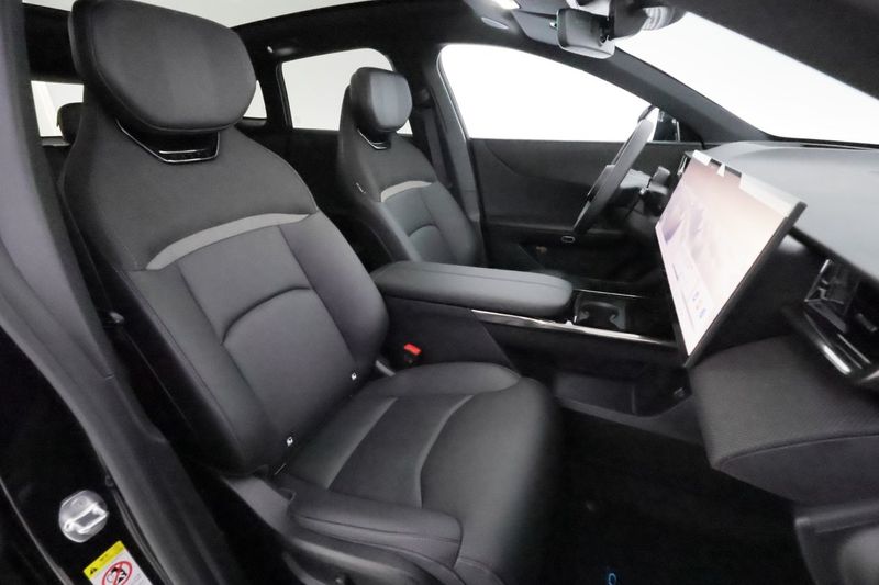 Mazda CX-6e bild 15