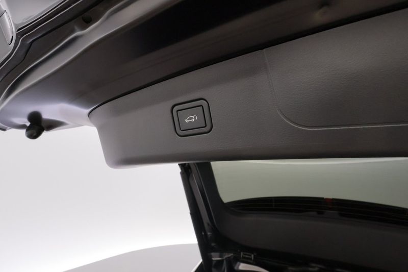 Mazda CX-6e bild 18